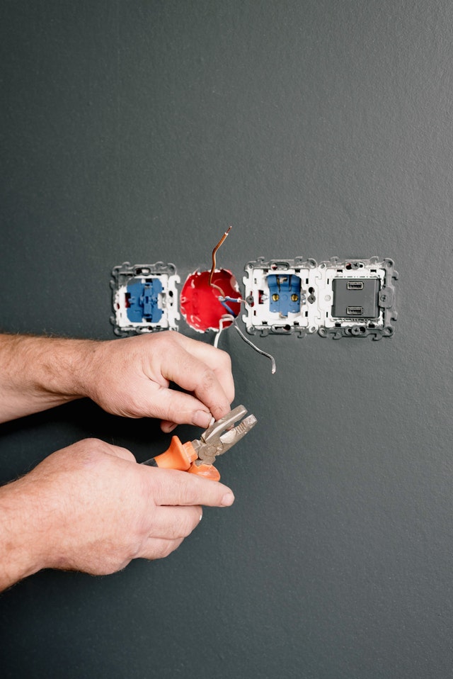 The Top Signs of Electrical Problems in Your Home